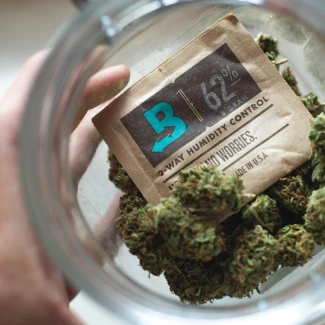 BOVEDA 62% - MANTENIMENTO UMIDITA' COSTANTE |  BOX 300pz DA 8gr IMBUSTATO SINGOLARMENTE Indoorline